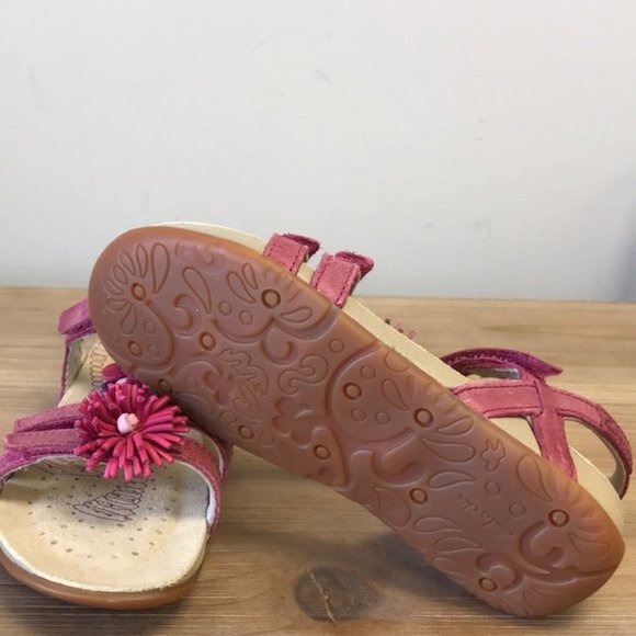 Clarks Girls Rio Flower Sandals - Picture 4 of 5
